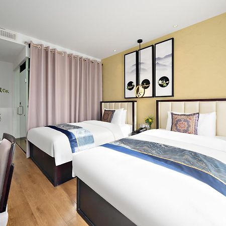 Beijing Tangfu Nanluoguxiang Wang Fu Jing Forbidden City Snack Street Hotel,1 Stop Walking To Airport Express,3 Stop To Tiananmen&Free Laundry Dry Service &Professional Free Tour Ticket Service With English Speaking Staff 外观 照片