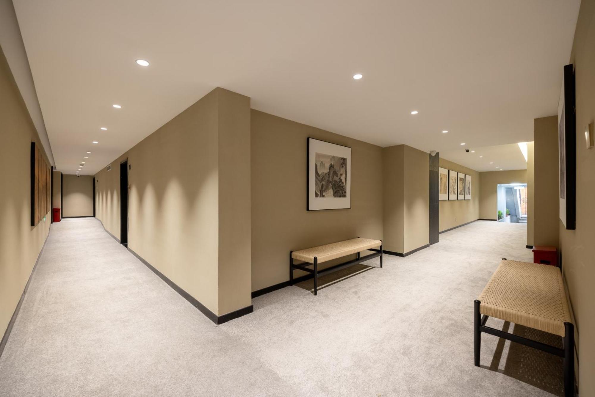 Beijing Tangfu Nanluoguxiang Wang Fu Jing Forbidden City Snack Street Hotel,1 Stop Walking To Airport Express,3 Stop To Tiananmen&Free Laundry Dry Service &Professional Free Tour Ticket Service With English Speaking Staff 外观 照片