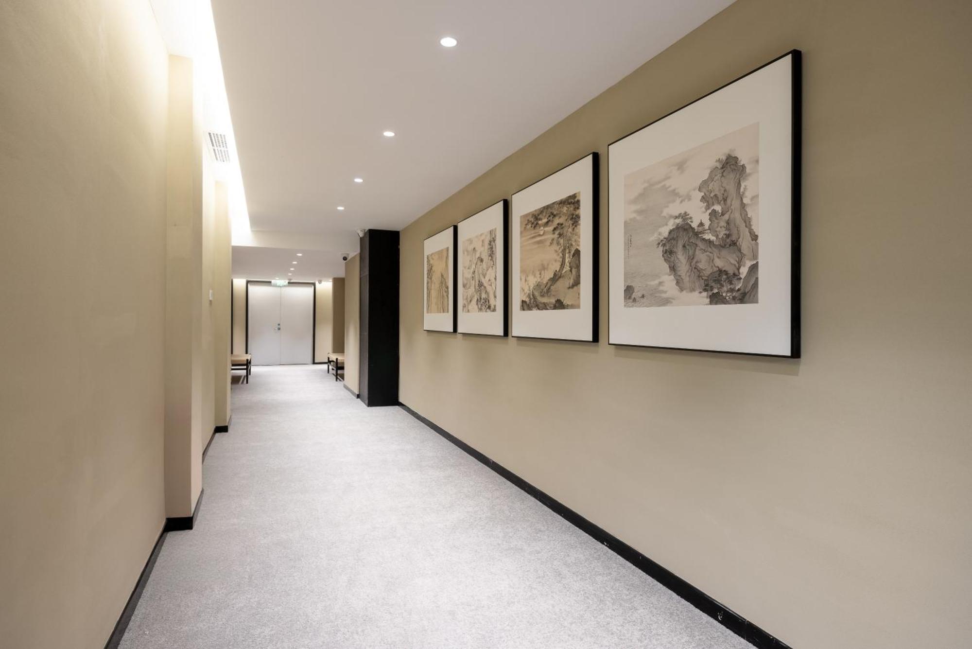 Beijing Tangfu Nanluoguxiang Wang Fu Jing Forbidden City Snack Street Hotel,1 Stop Walking To Airport Express,3 Stop To Tiananmen&Free Laundry Dry Service &Professional Free Tour Ticket Service With English Speaking Staff 外观 照片