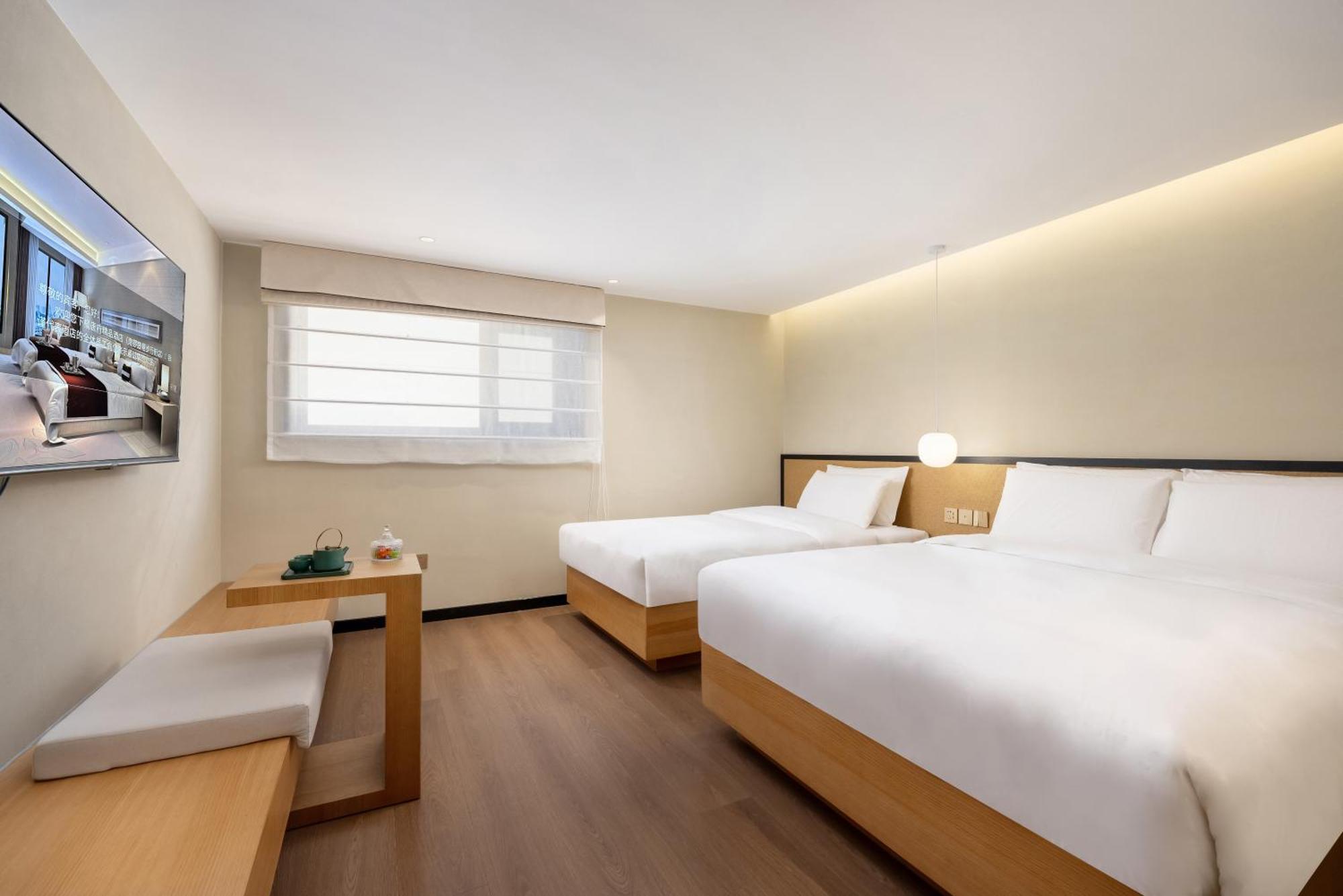 Beijing Tangfu Nanluoguxiang Wang Fu Jing Forbidden City Snack Street Hotel,1 Stop Walking To Airport Express,3 Stop To Tiananmen&Free Laundry Dry Service &Professional Free Tour Ticket Service With English Speaking Staff 外观 照片
