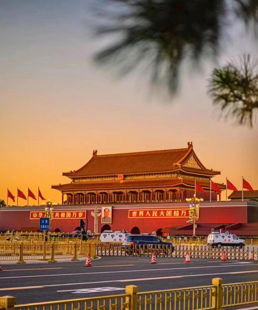Beijing Tangfu Nanluoguxiang Wang Fu Jing Forbidden City Snack Street Hotel,1 Stop Walking To Airport Express,3 Stop To Tiananmen&Free Laundry Dry Service &Professional Free Tour Ticket Service With English Speaking Staff 外观 照片
