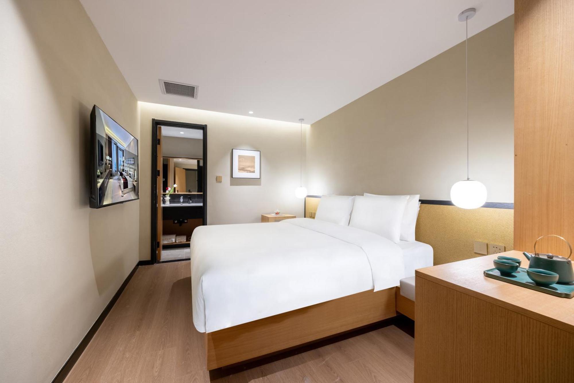 Beijing Tangfu Nanluoguxiang Wang Fu Jing Forbidden City Snack Street Hotel,1 Stop Walking To Airport Express,3 Stop To Tiananmen&Free Laundry Dry Service &Professional Free Tour Ticket Service With English Speaking Staff 外观 照片