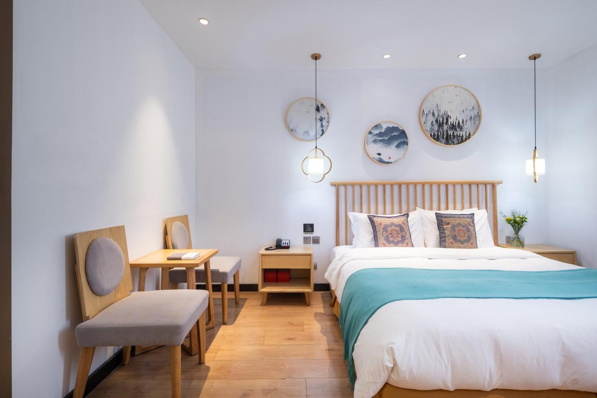 Beijing Tangfu Nanluoguxiang Wang Fu Jing Forbidden City Snack Street Hotel,1 Stop Walking To Airport Express,3 Stop To Tiananmen&Free Laundry Dry Service &Professional Free Tour Ticket Service With English Speaking Staff 外观 照片