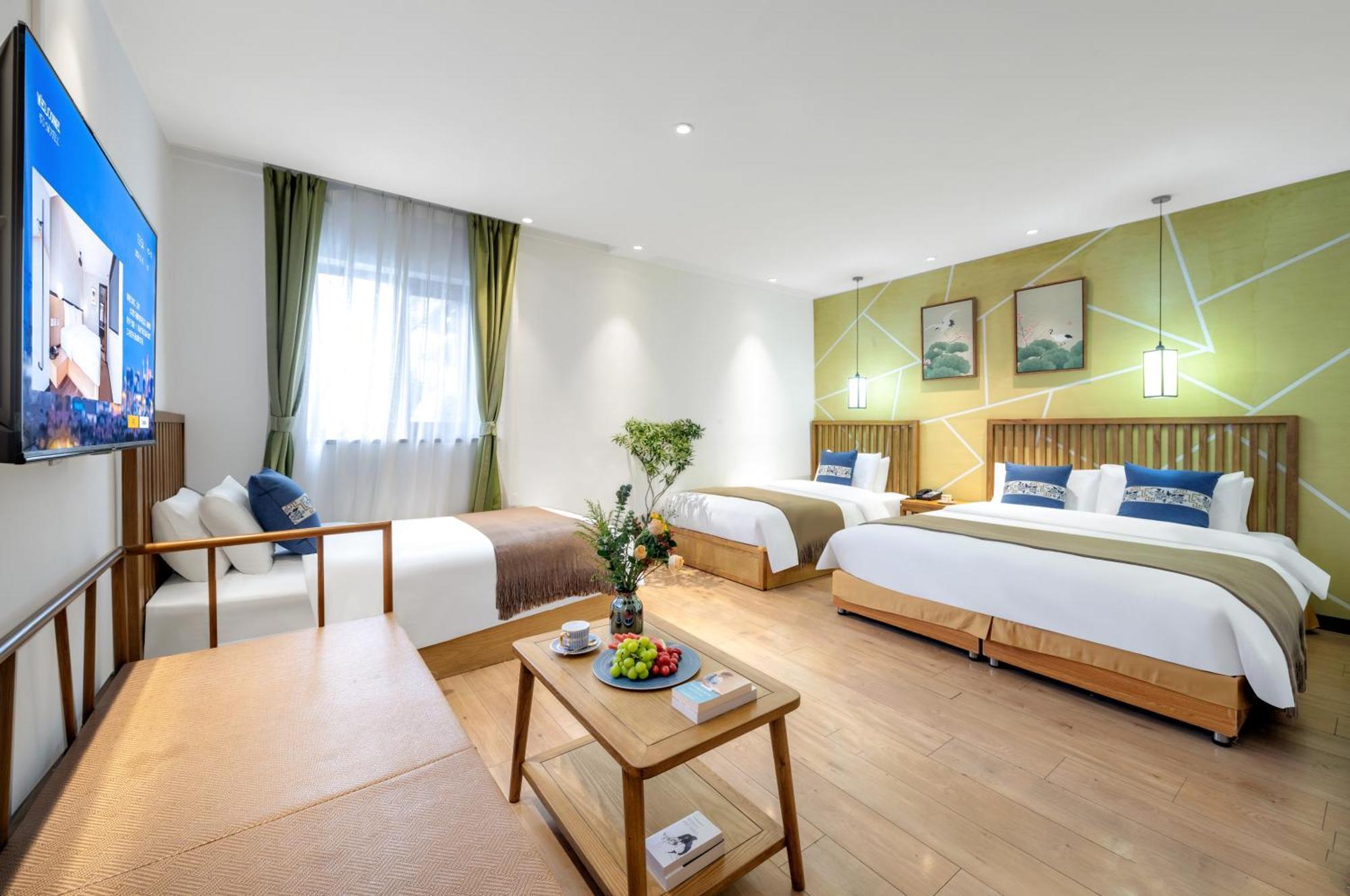 Beijing Tangfu Nanluoguxiang Wang Fu Jing Forbidden City Snack Street Hotel,1 Stop Walking To Airport Express,3 Stop To Tiananmen&Free Laundry Dry Service &Professional Free Tour Ticket Service With English Speaking Staff 外观 照片